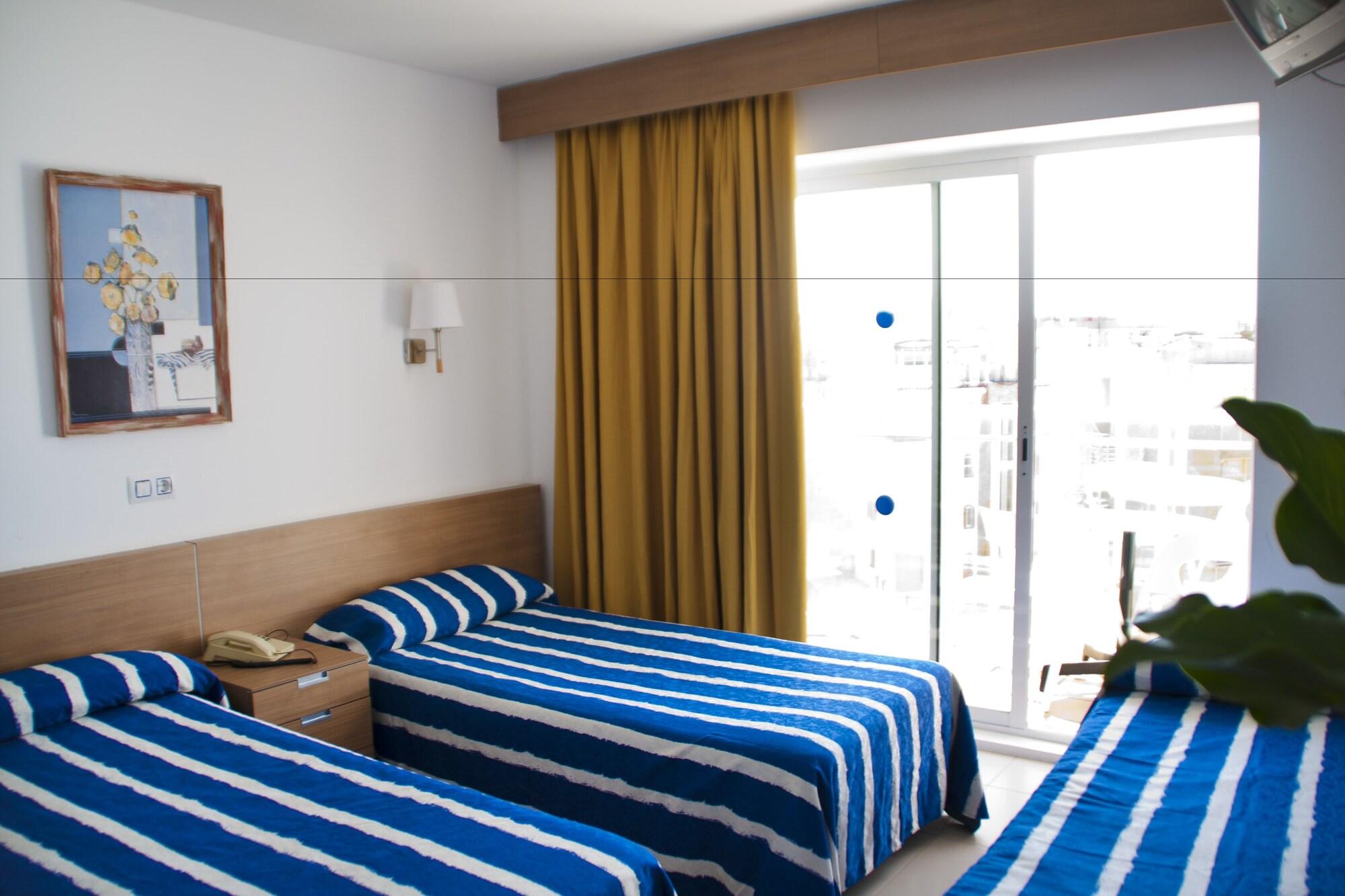Hotel Esplai Calella Exterior photo