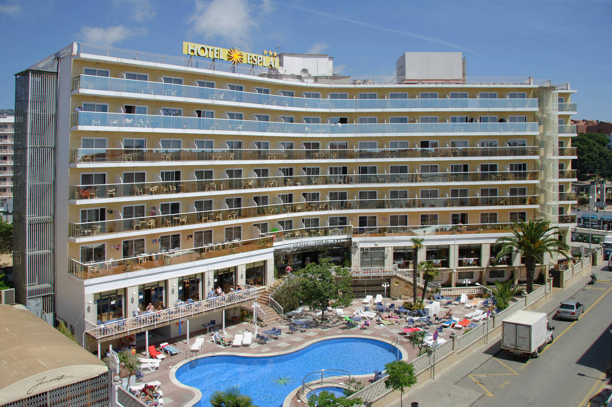 Hotel Esplai Calella Exterior photo