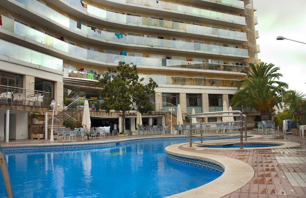 Hotel Esplai Calella Exterior photo