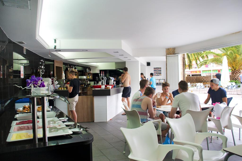 Hotel Esplai Calella Exterior photo