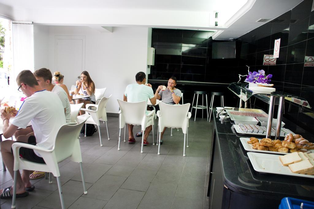 Hotel Esplai Calella Exterior photo